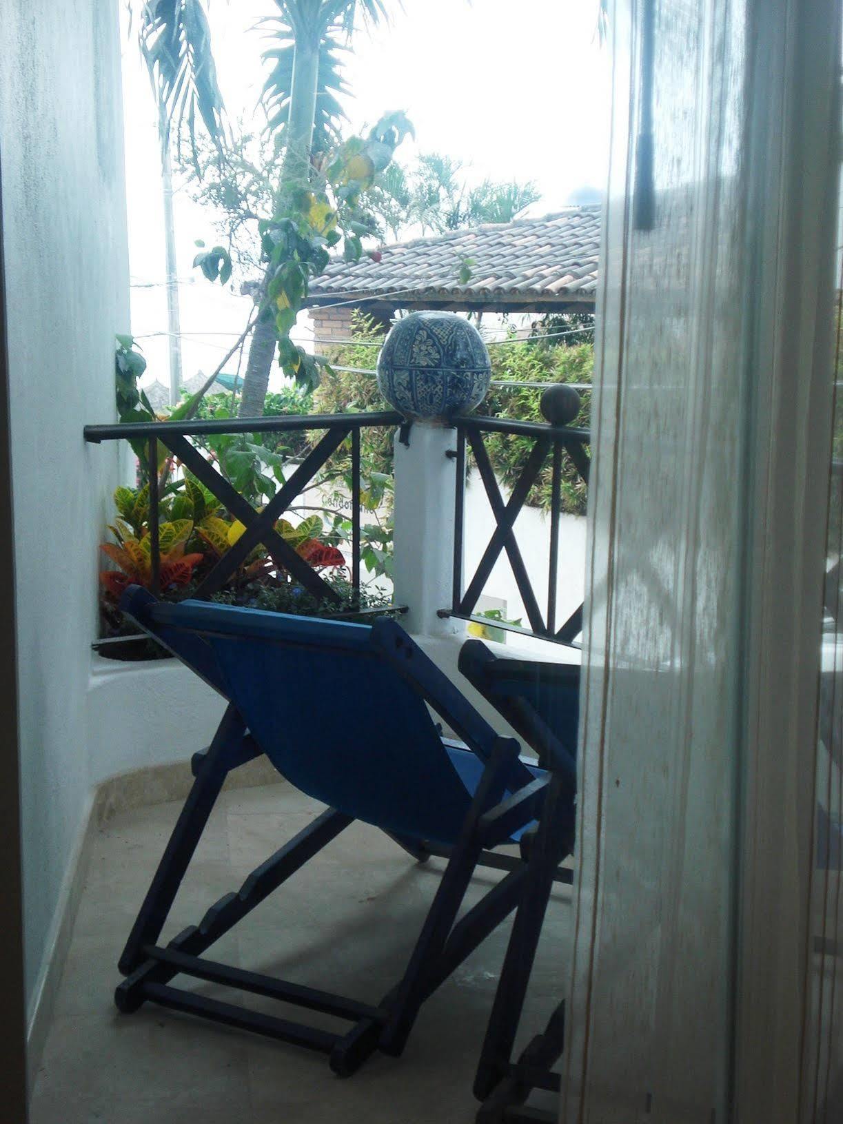 Blue Chairs Beachfront - Adults Only 3*