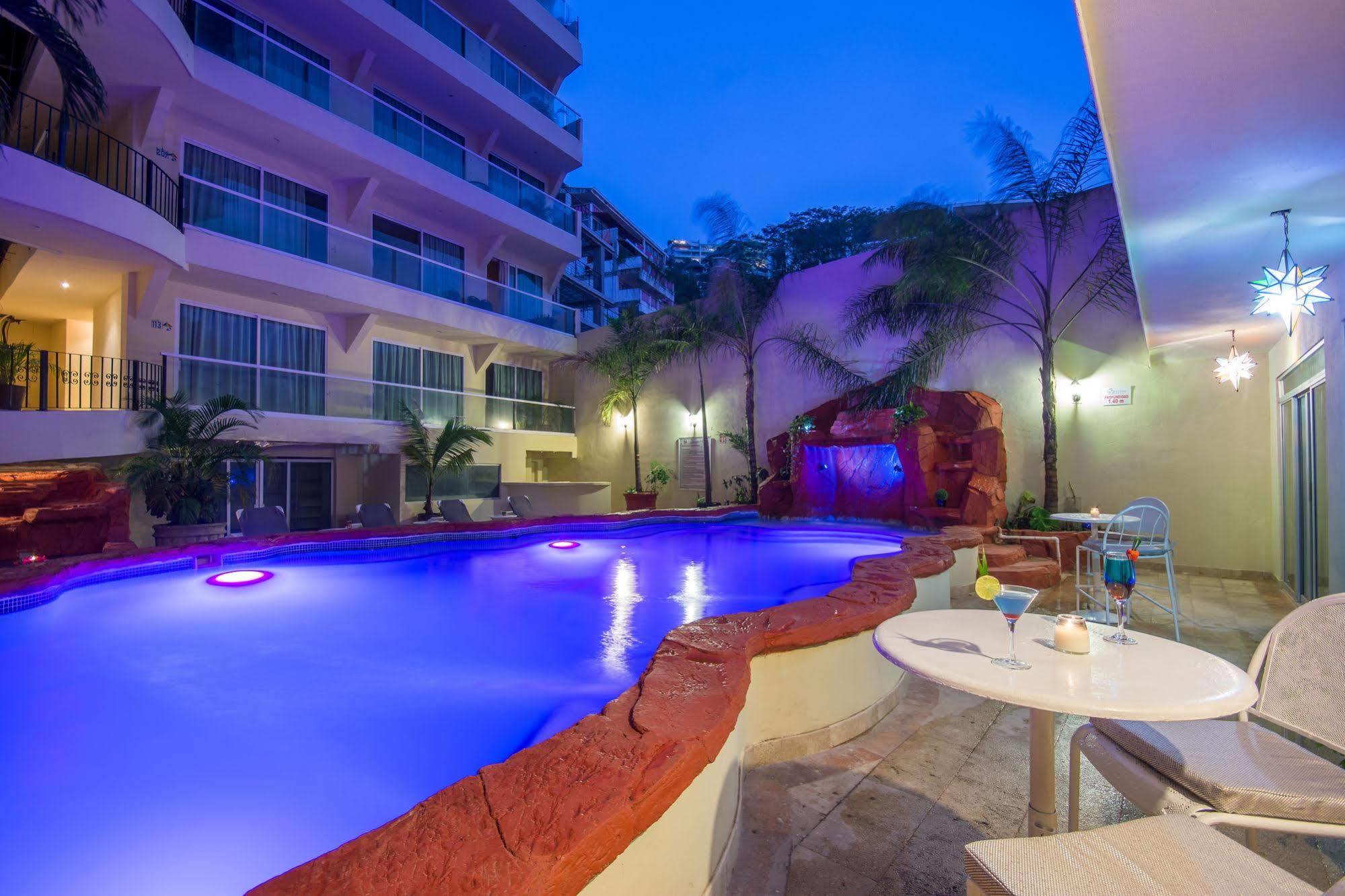 Hotel Blue Chairs Beachfront - Adults Only 3*