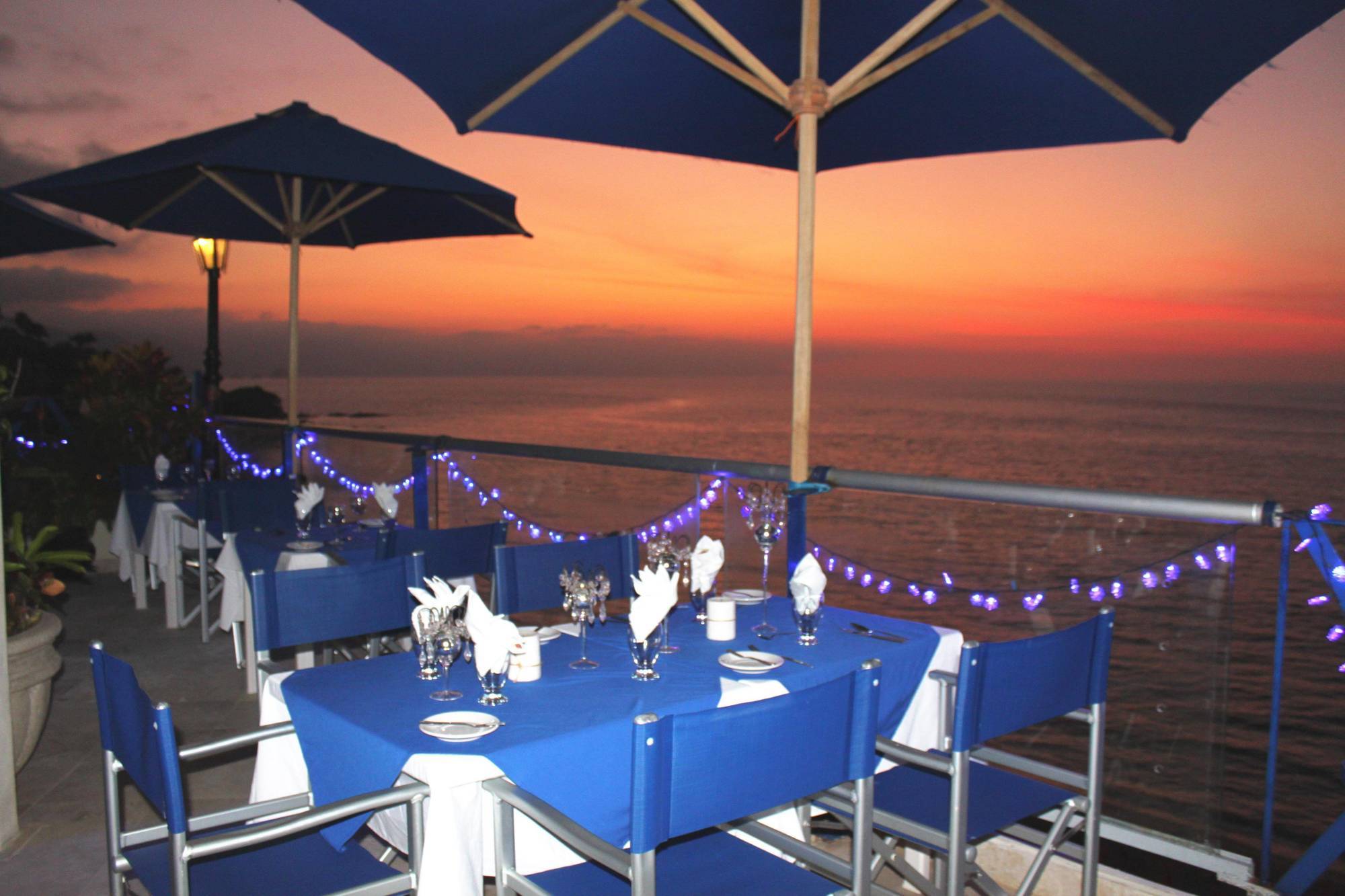 Blue Chairs Beachfront - Adults Only Hotel 3*