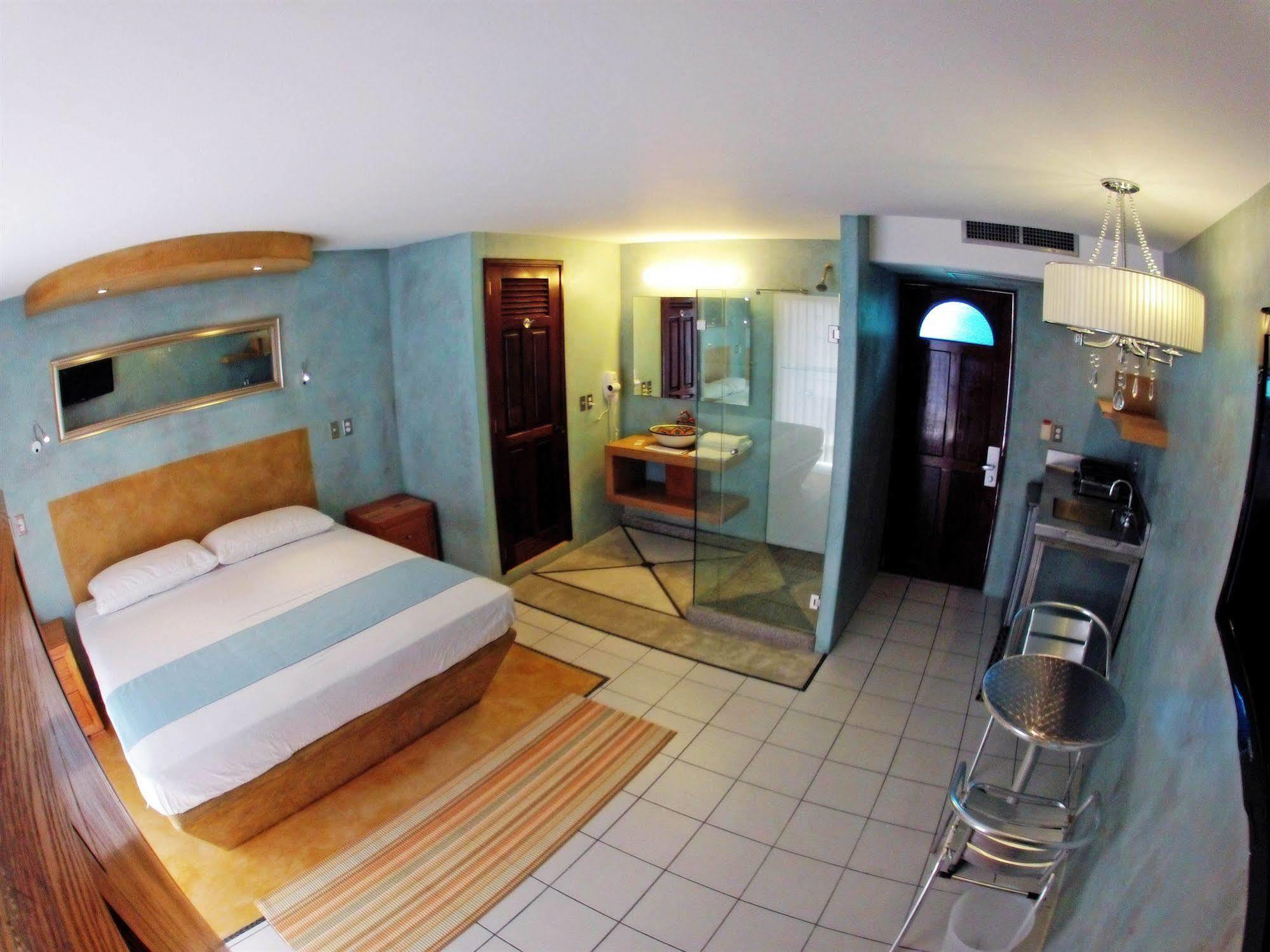 Rio Malecon Hotel Puerto Vallarta