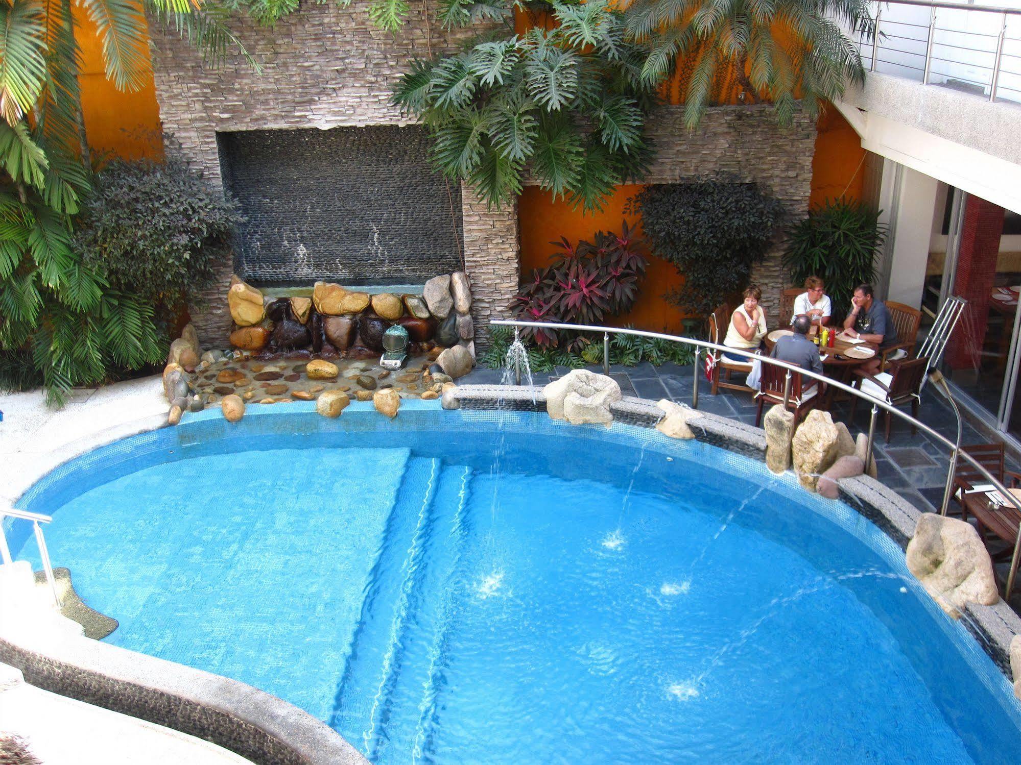 Rio Malecon Hotel