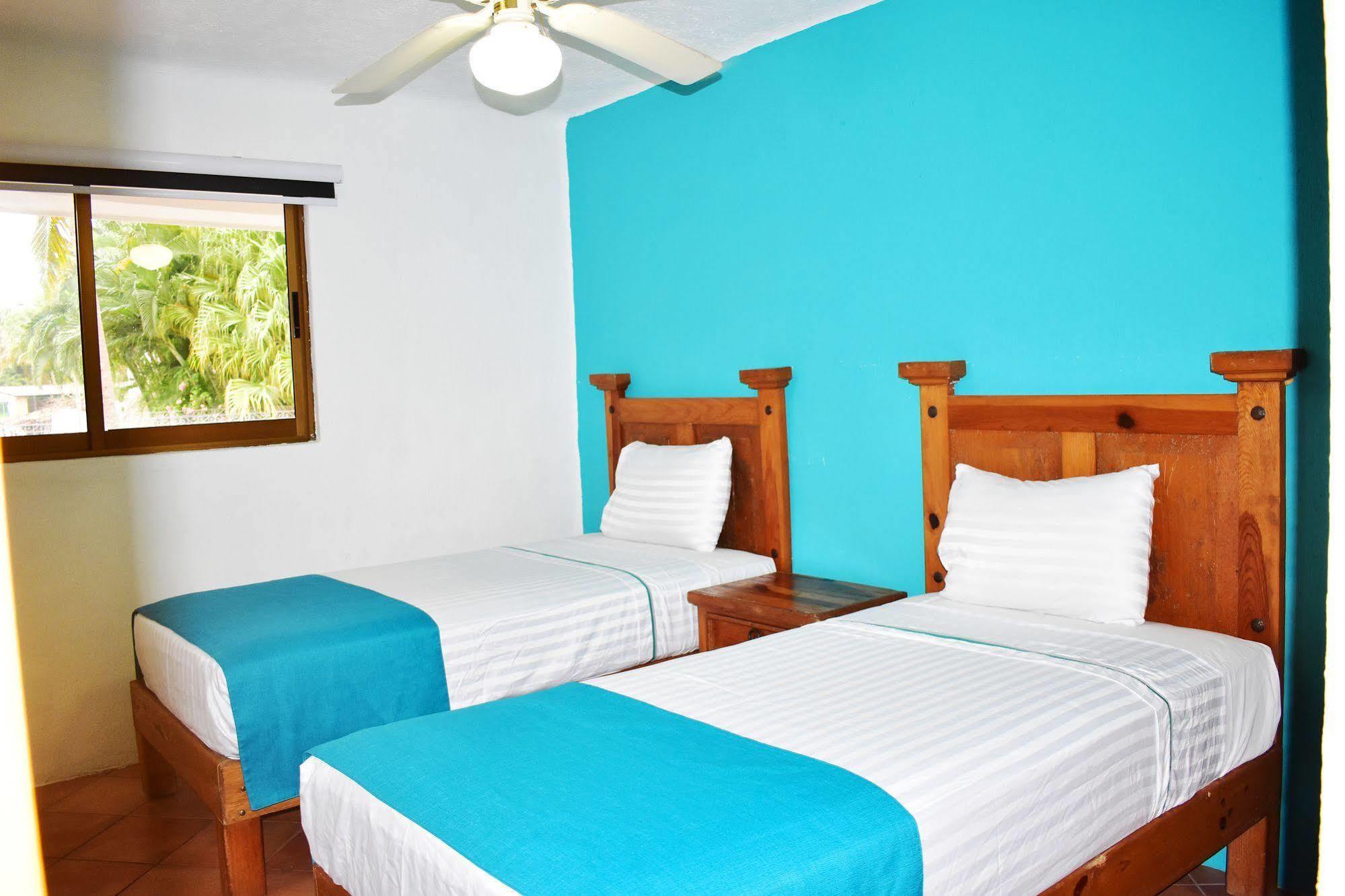 Hotel Casa Iguana Mismaloya 3*