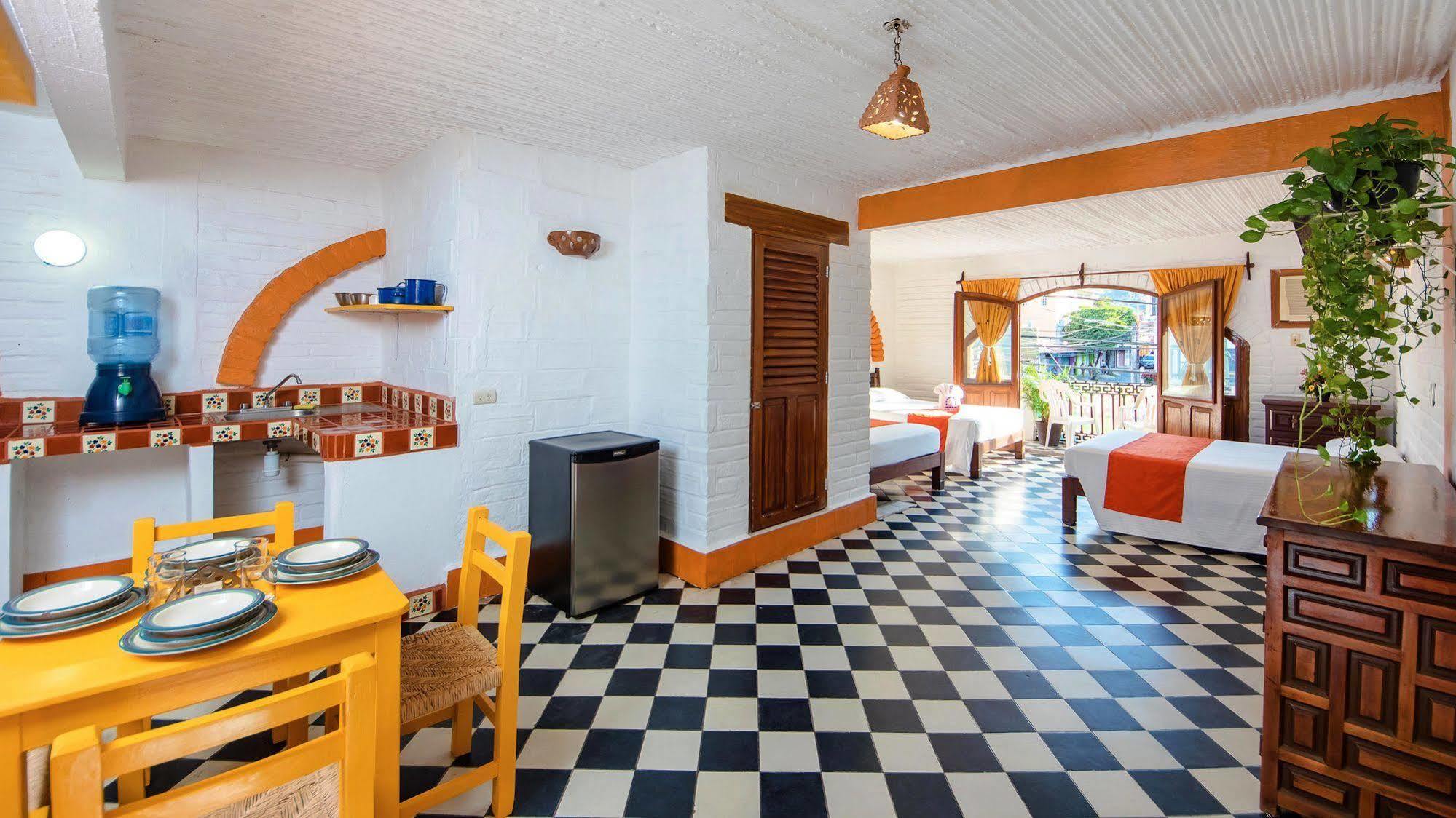 Hacienda De Vallarta Centro 3*