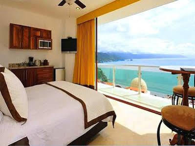 Mondavi Hotel 4*