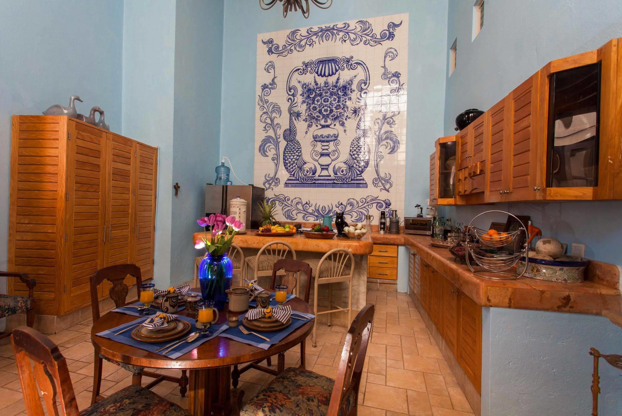 Garlands Del Rio Riverside Boutique Hotel Bed & Breakfast Puerto Vallarta