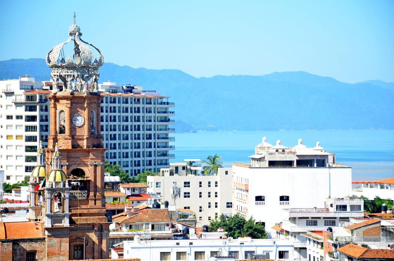 Vallarta Suites 3*