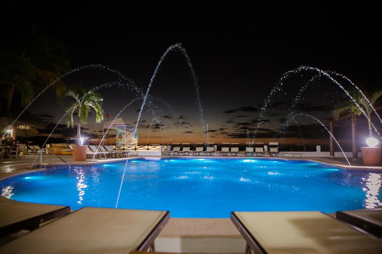 Costa Sur & Resort 4*