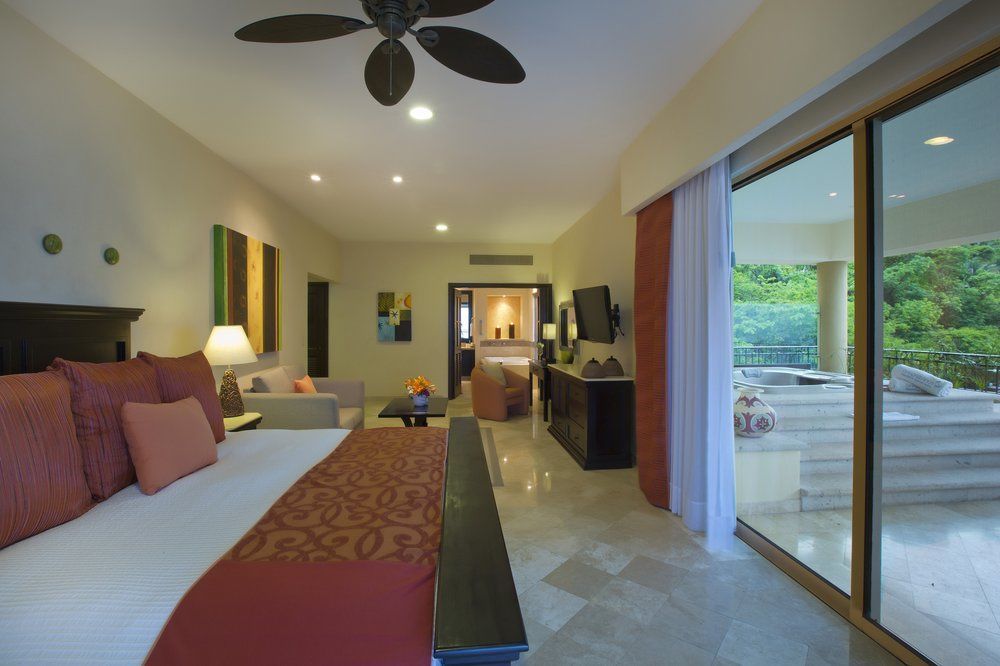Garza Blanca 3 Bedroom Aparthotel 5*