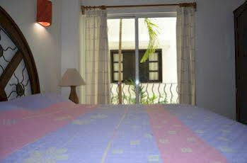 Condominio Andales On The Bay Apartment