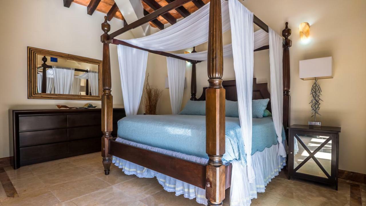 Luxury Frontage With Amazing Views For Rent