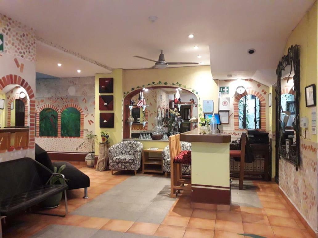 Condominio Andales On The Bay Apartment