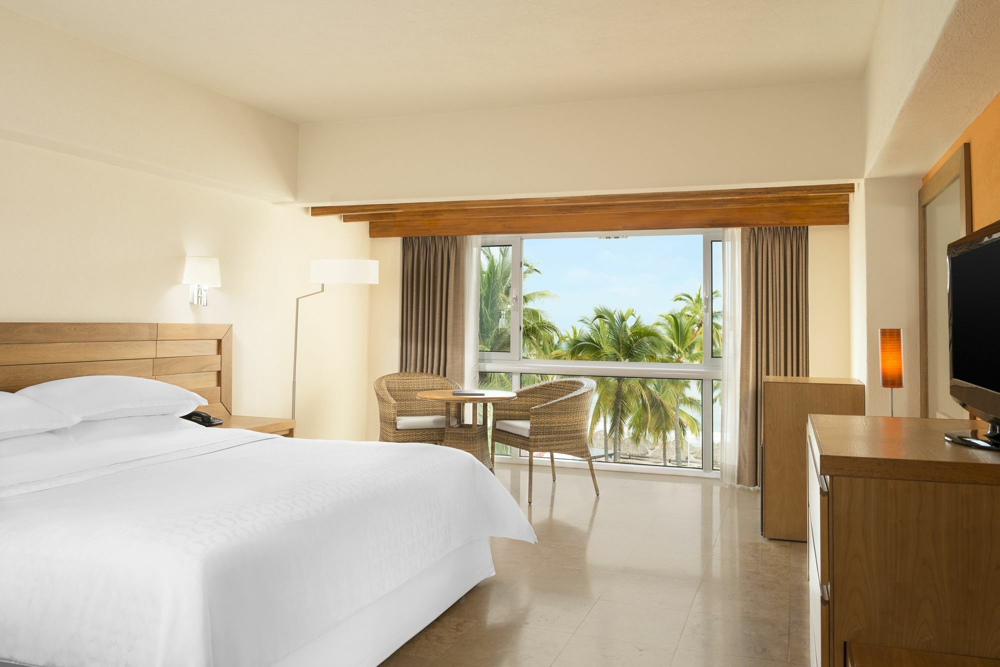 Sheraton Buganvilias Beach And - Malecon
