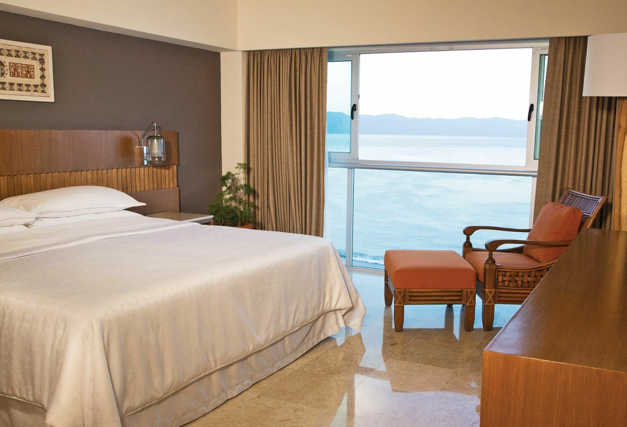 Sheraton Buganvilias Beach And - Malecon Hotel