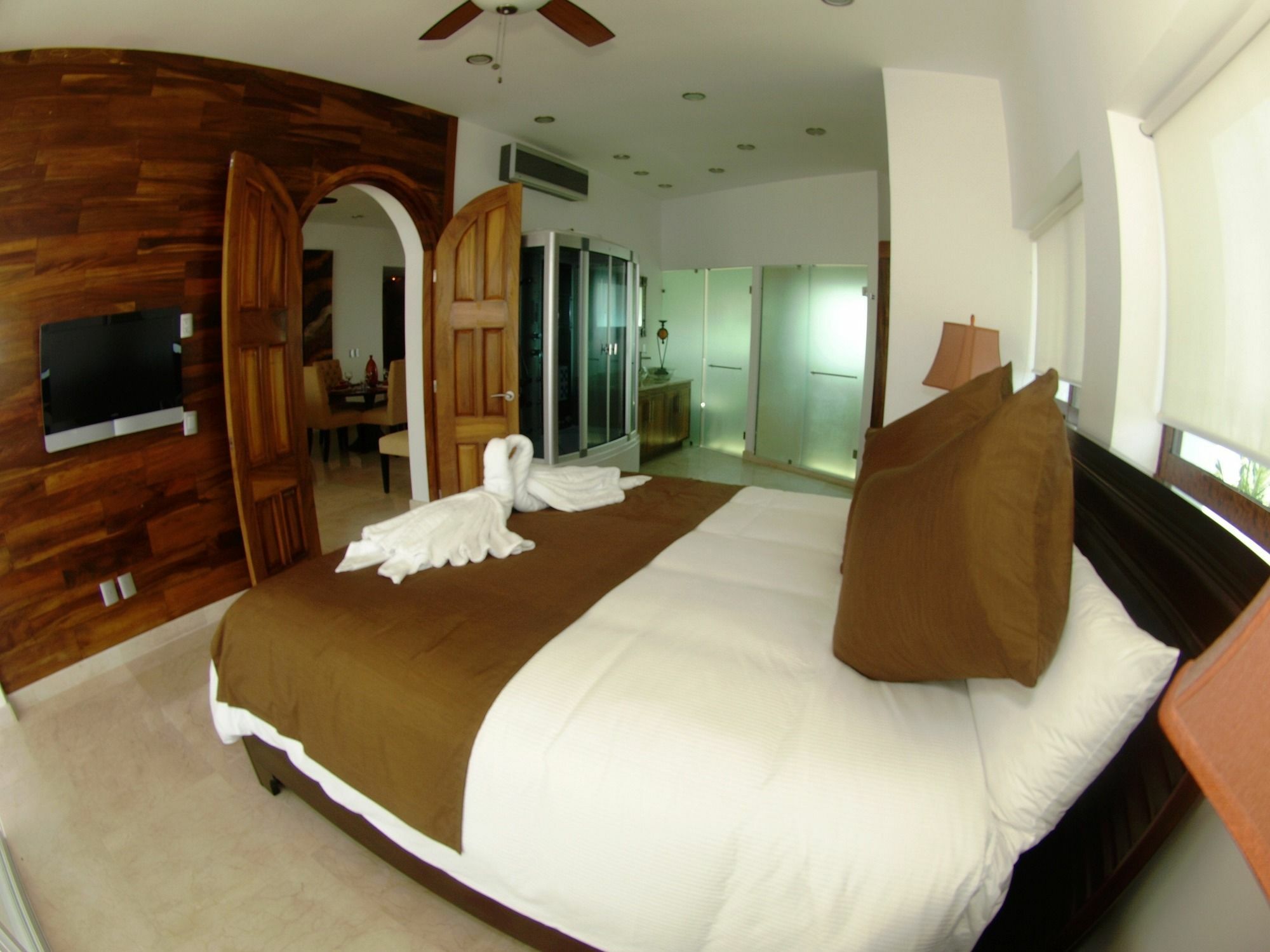 Hotel Mondavi 4*