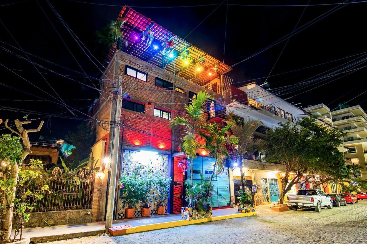Pinata Pv Gay Guest house