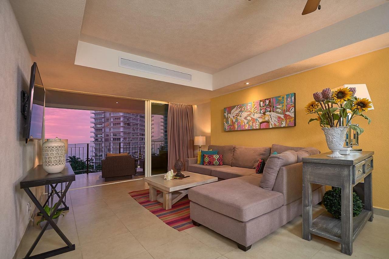 Luxury Ocean View One Bedroom Two Bathrooms * Puerto Vallarta