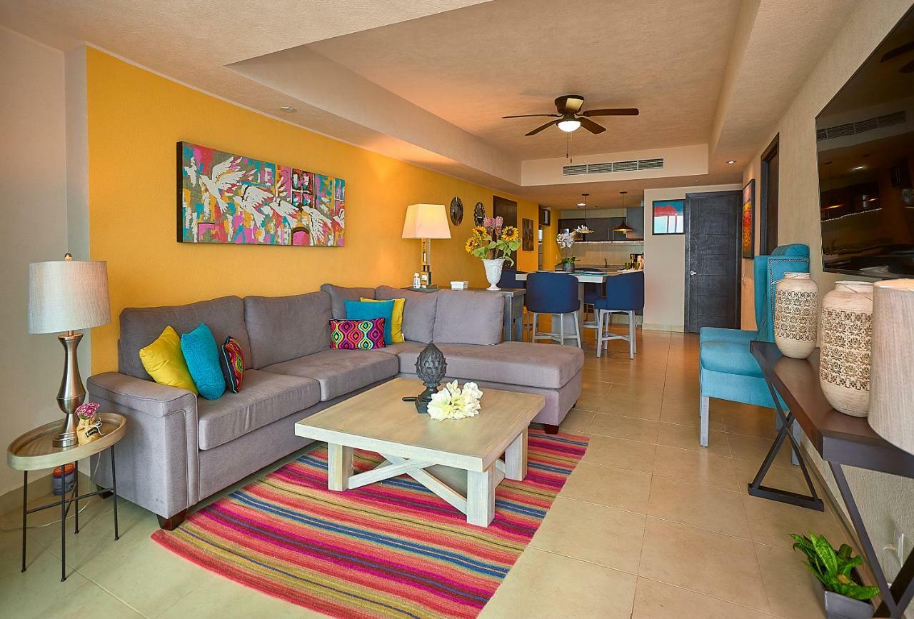 Luxury Ocean View One Bedroom Two Bathrooms *