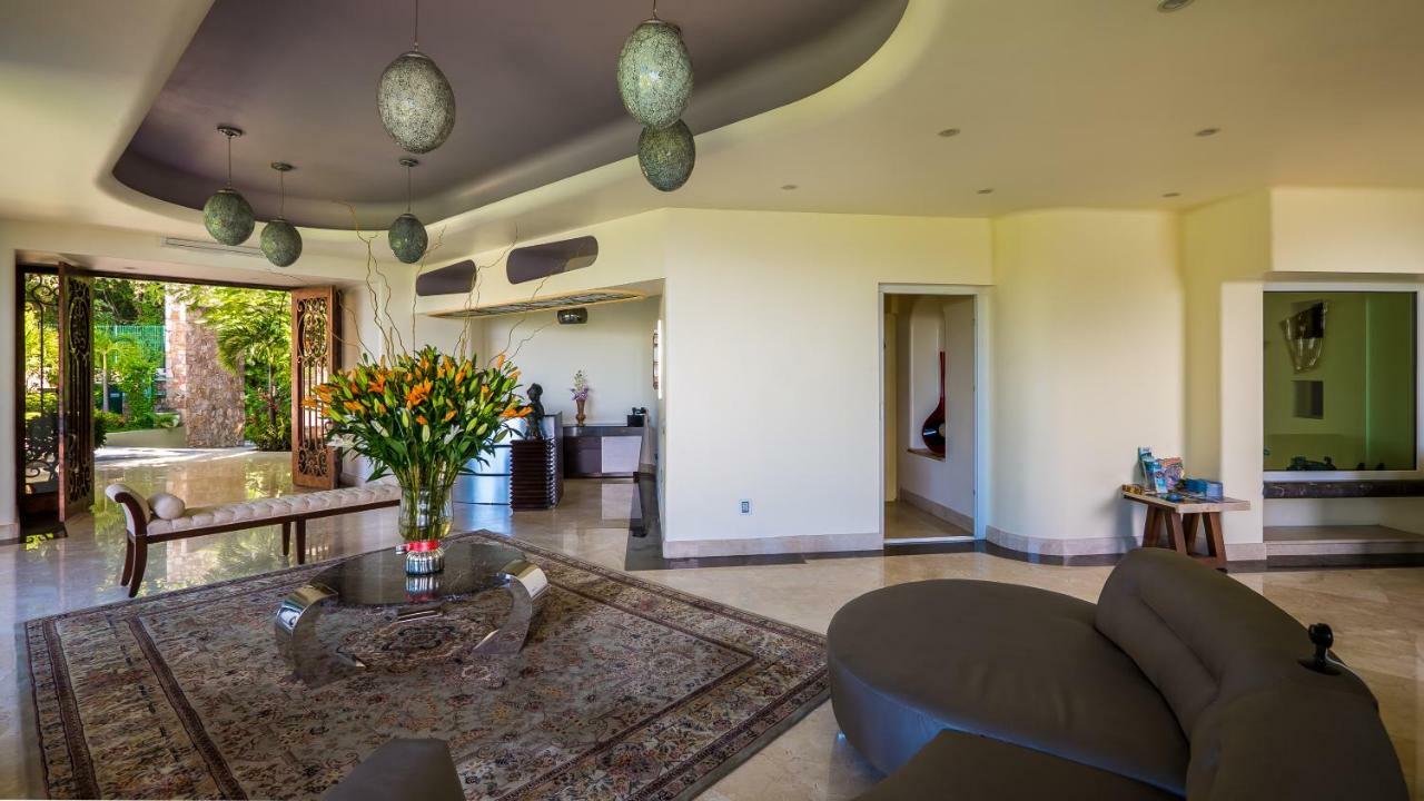 Frontage For Rent Villa