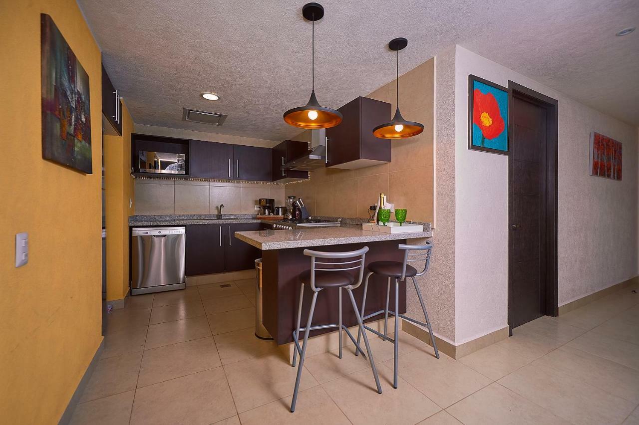 Luxury Ocean View One Bedroom Two Bathrooms