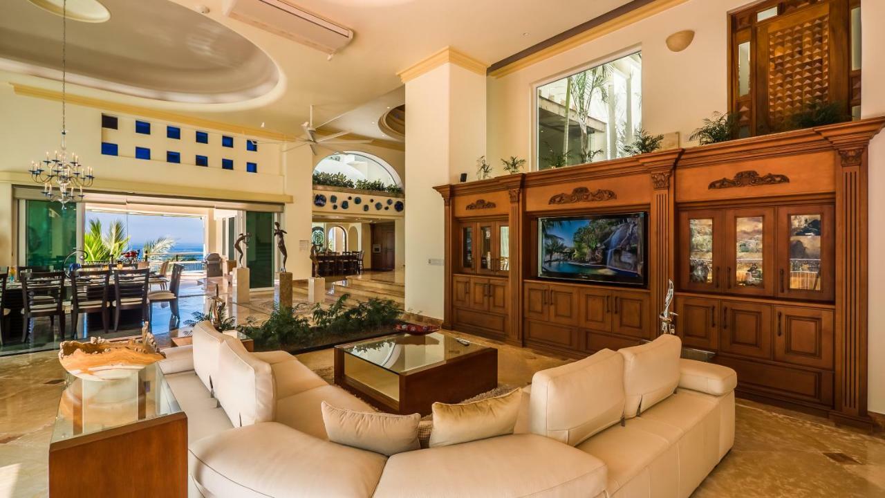 Frontage For Rent Villa Puerto Vallarta