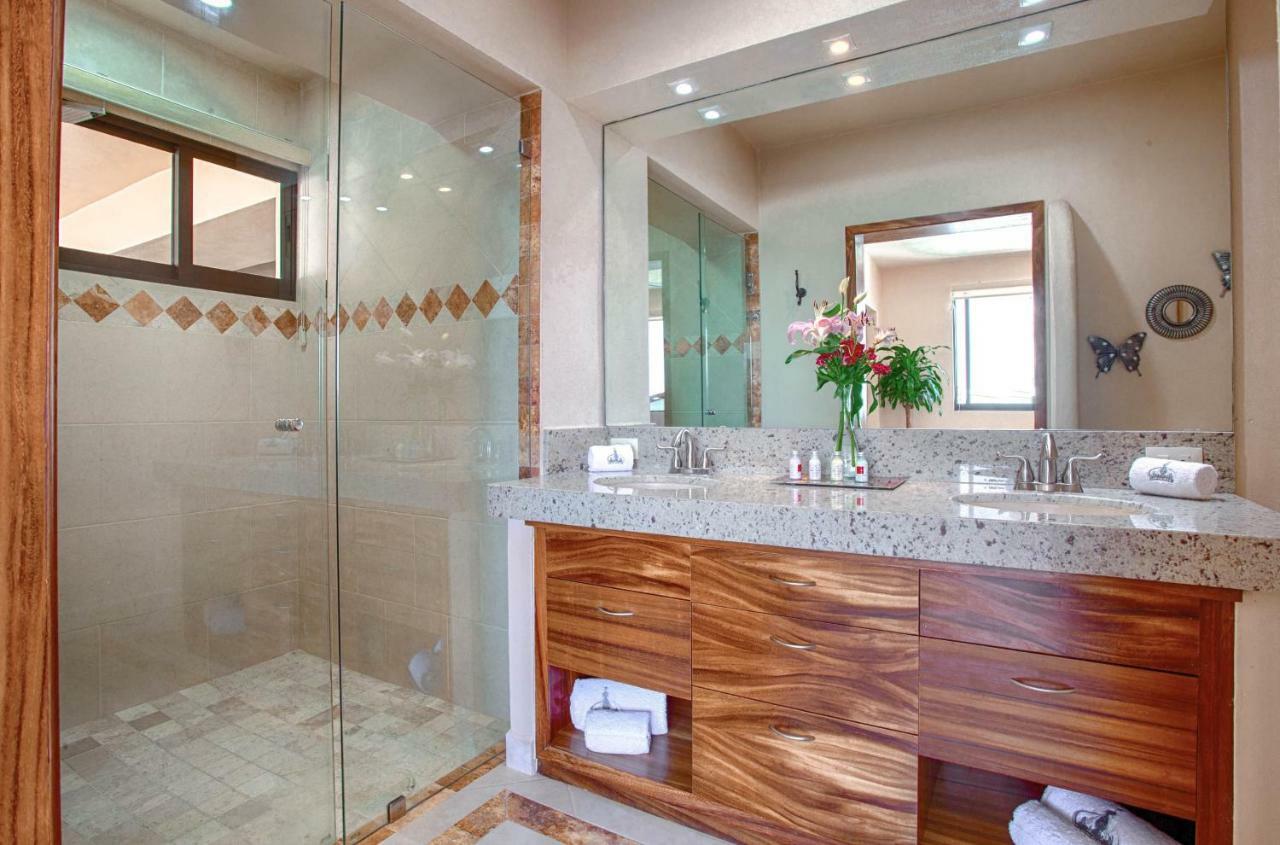 Vista Corona Luxury Apartment