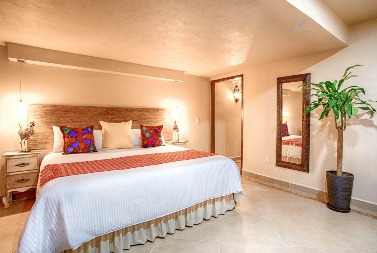Vista Corona Luxury Puerto Vallarta