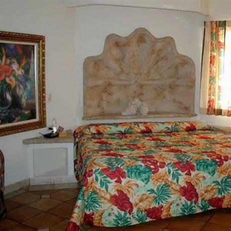 Vallarta Torre Hotel 4*