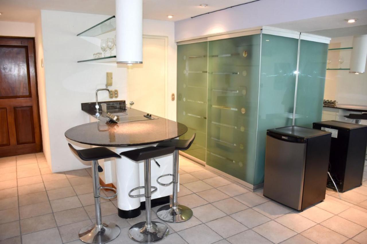 Studio Plaza Marina Apartment