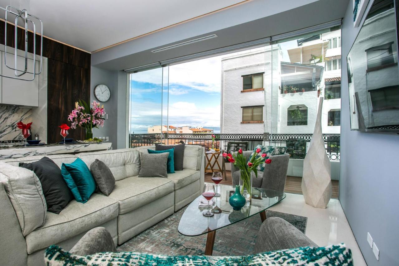 Pier 57 Modern Luxury Pv's Rooftop! Apartment *