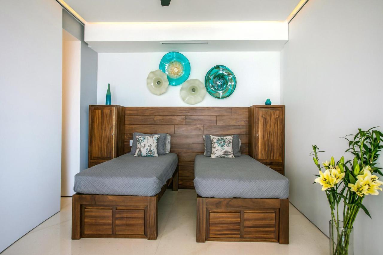 Apartment Pier 57 Modern Luxury Pv's Rooftop! *