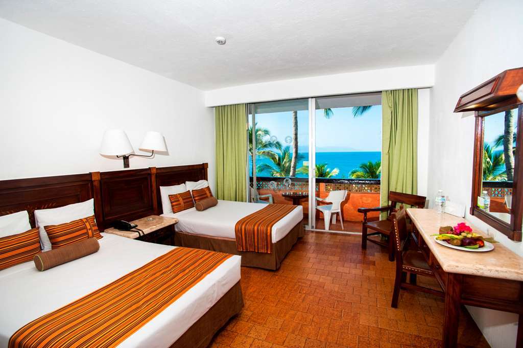 Hotel Palmas By The Sea 4*