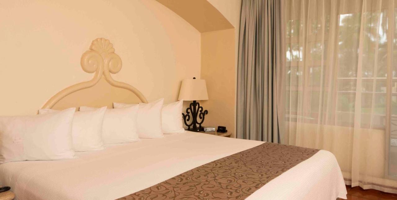 Club Regina Resort 4*