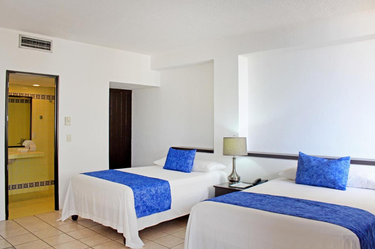 Delfin 3* Puerto Vallarta