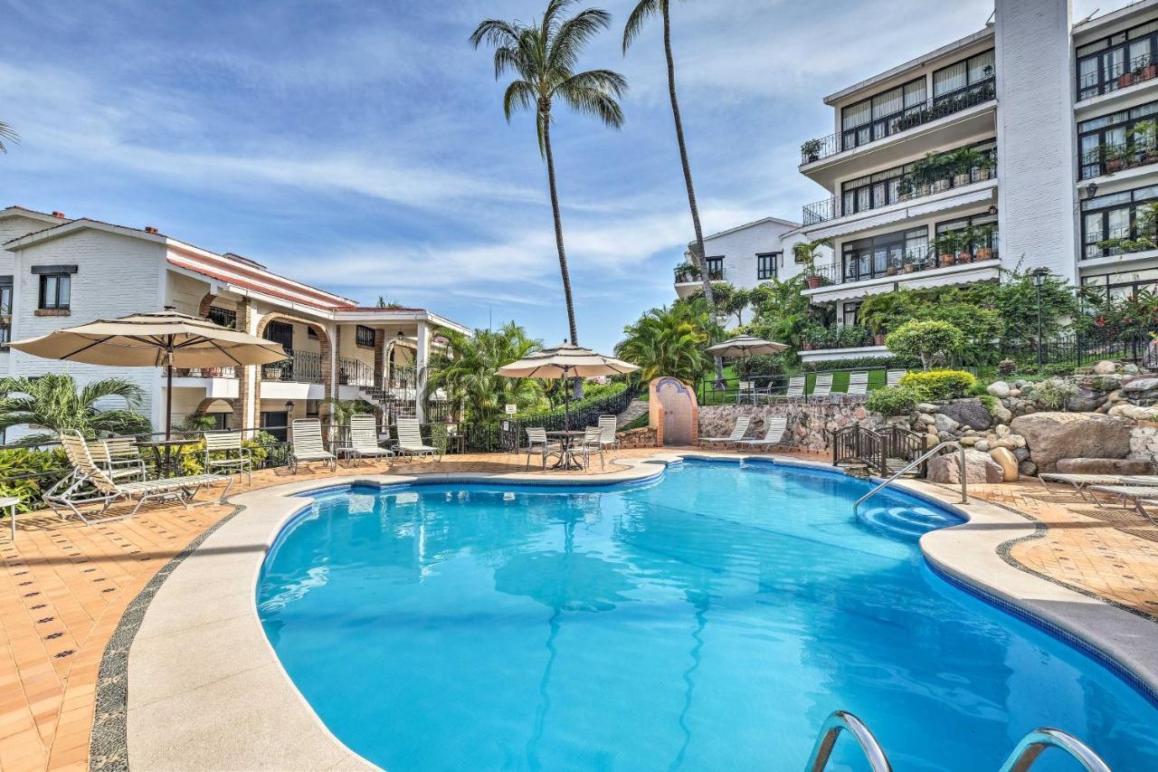 With Pool Access And Pacific Ocean Views!