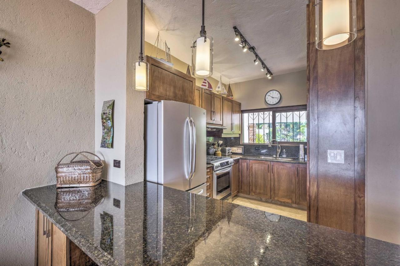 With Pool Access And Pacific Ocean Views!