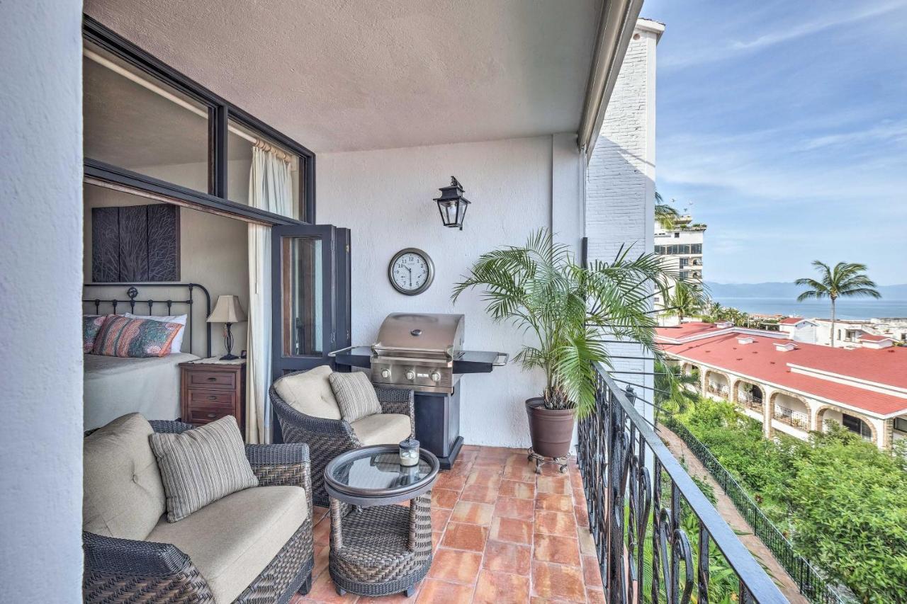 Apartment With Pool Access And Pacific Ocean Views!