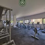 Great Apt With Rooftop Pool - Private Balcony
