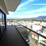 Mountain View Luxury Condo I Centrico