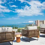 Modern 2Br Near Beach & Boardwalk | Gym & Bbq
