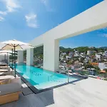 Modern 2Br Near Beach & Boardwalk | Gym & Bbq