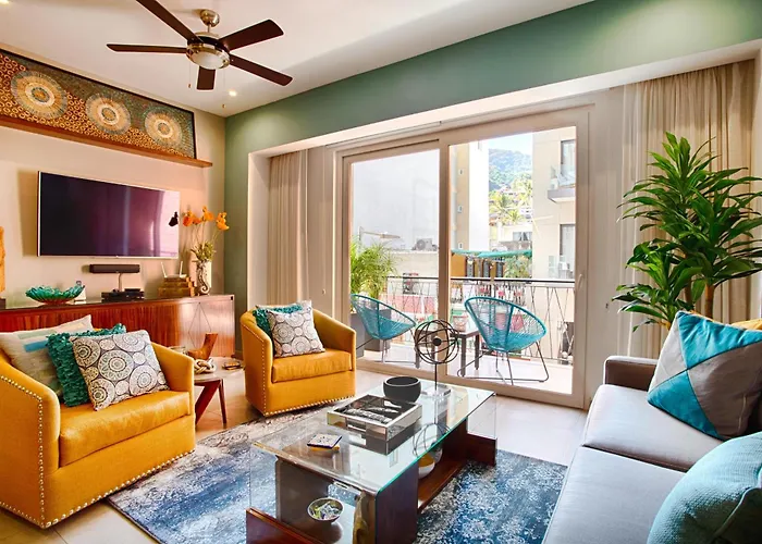 Well-Equipped Condo In Old Town, Pools, Gym, Bbq