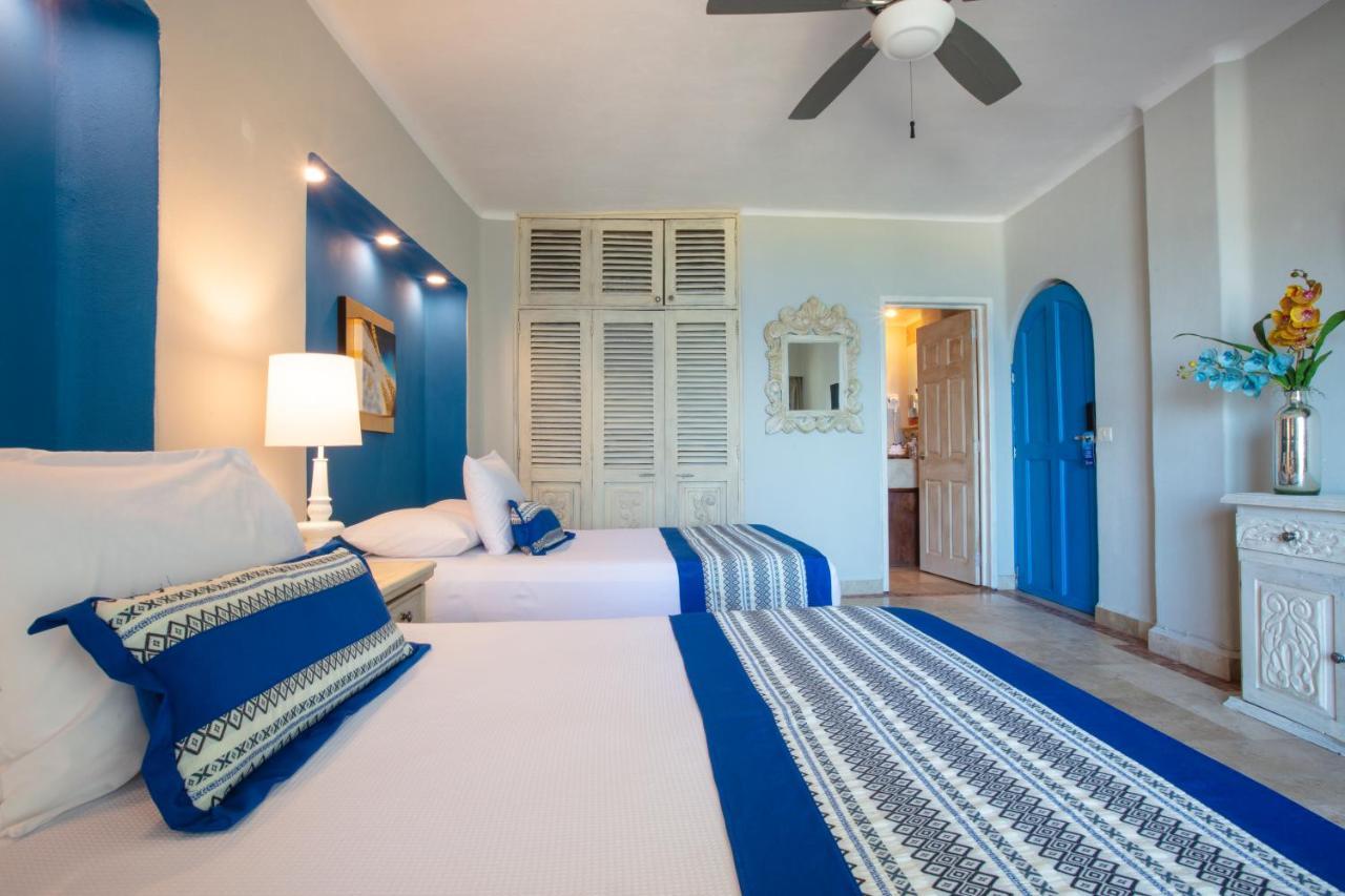 Hotel Blue Chairs Beachfront - Adults Only 3*