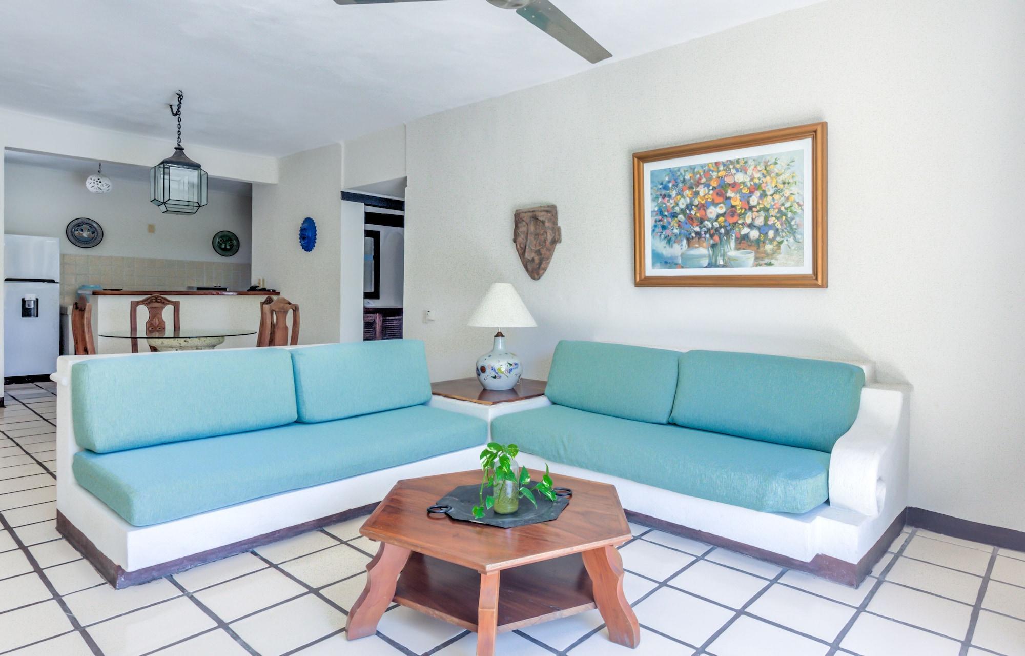 Puerto De Luna Pet Friendly And Family Hotel