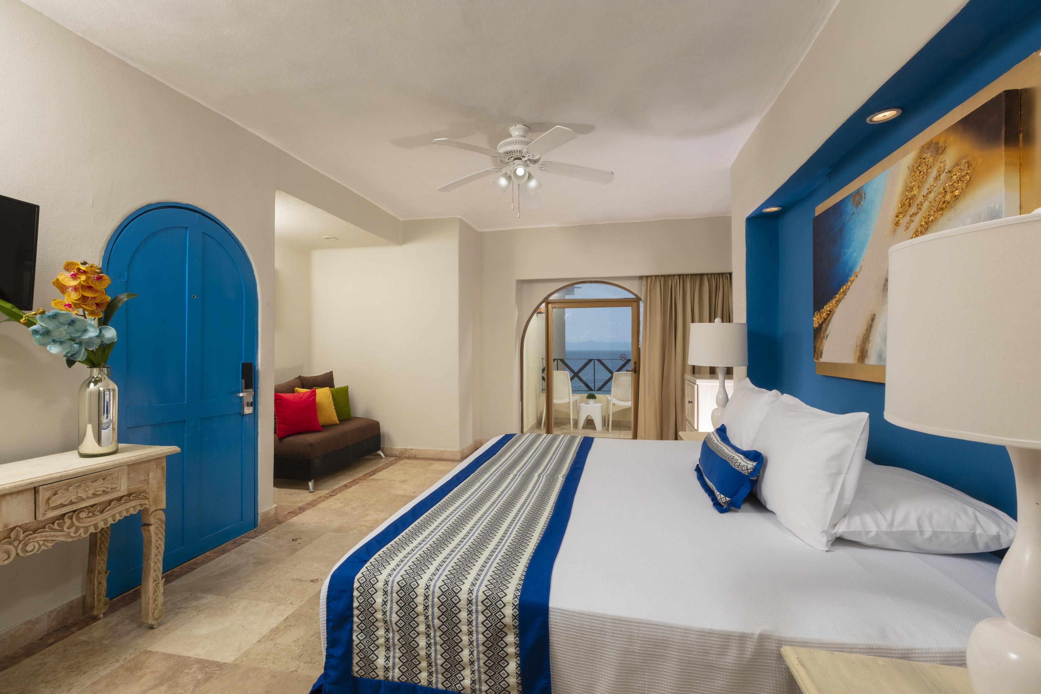 Blue Chairs Beachfront - Adults Only 3* Puerto Vallarta