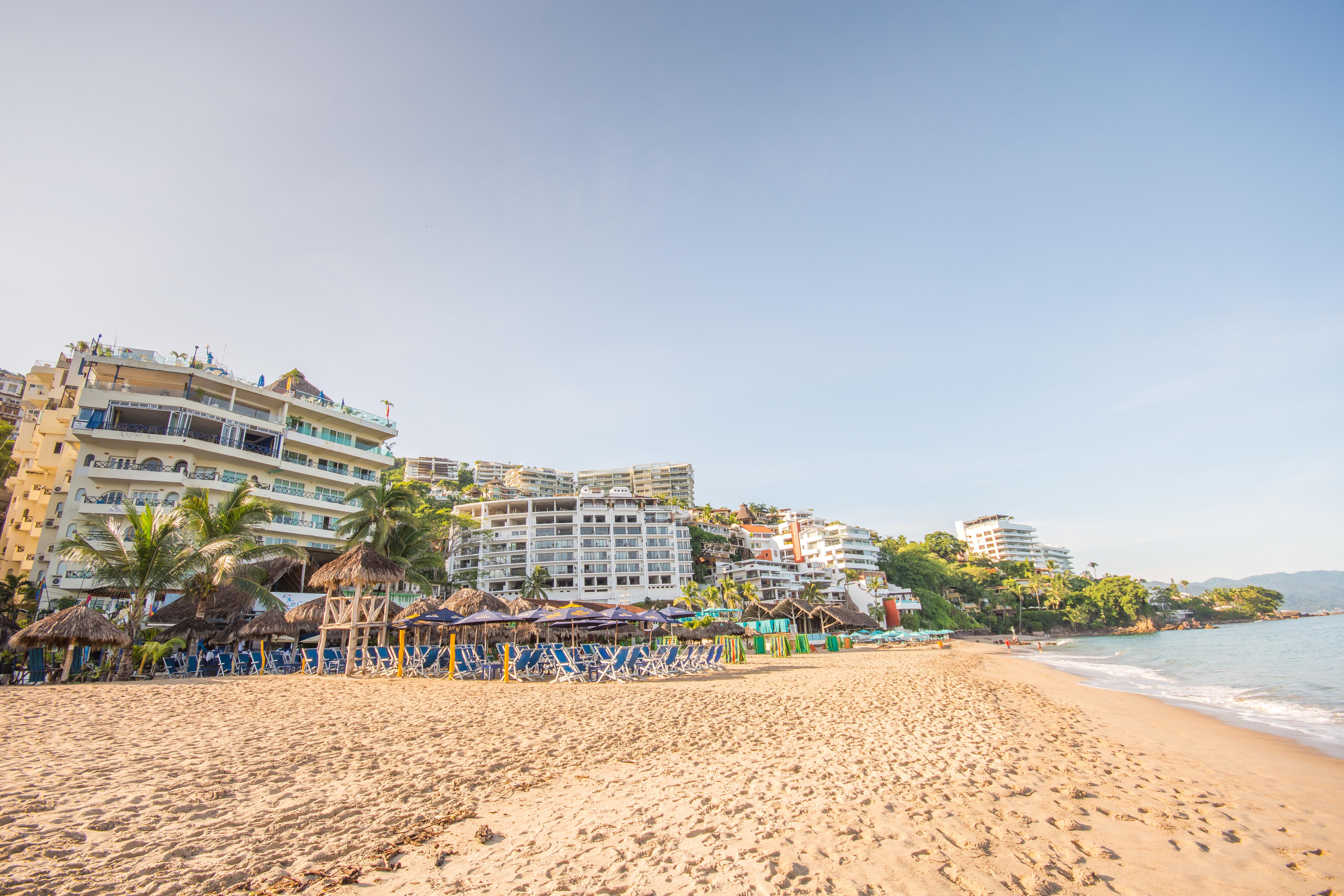 Blue Chairs Beachfront - Adults Only Hotel Puerto Vallarta