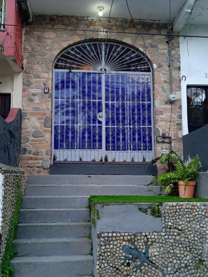 Guest house Casa De Huespedes Via Lactea *
