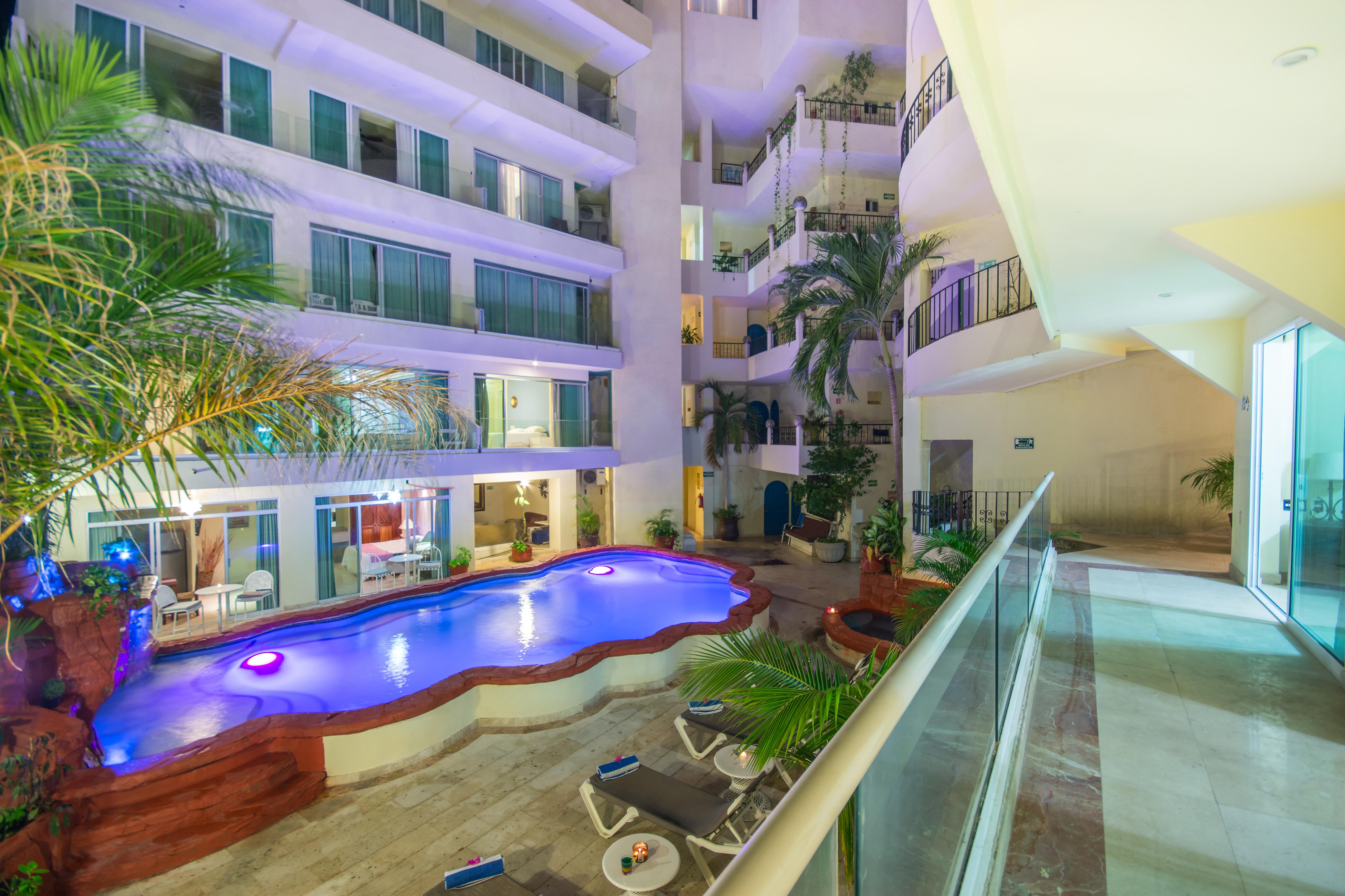 Blue Chairs Beachfront - Adults Only Hotel 3*