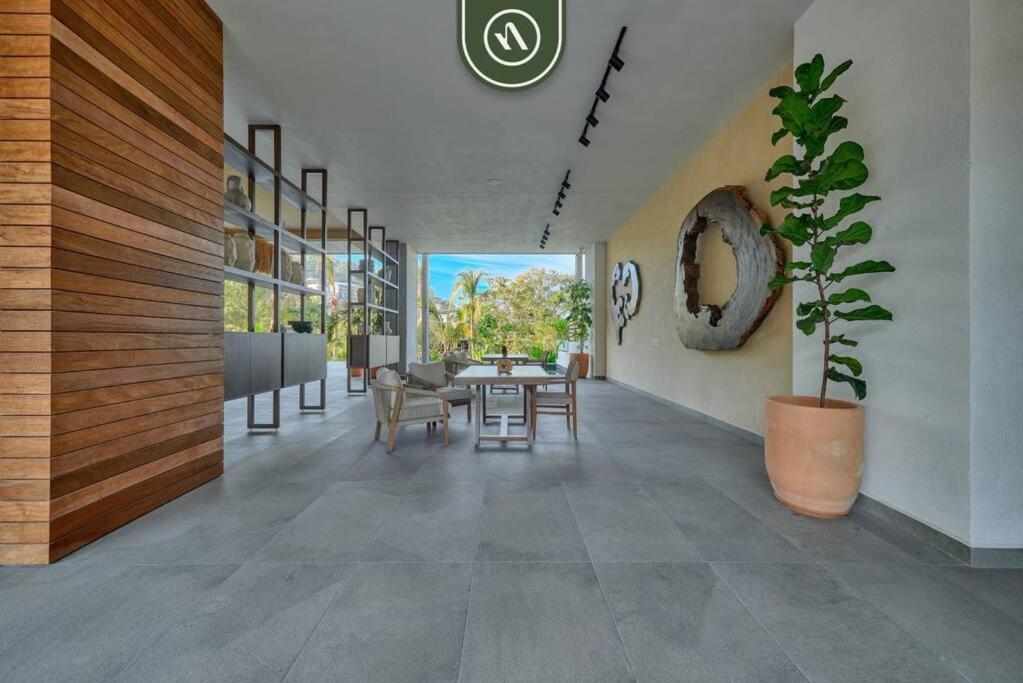 Apartment Great With Rooftop Pool - Private Balcony *