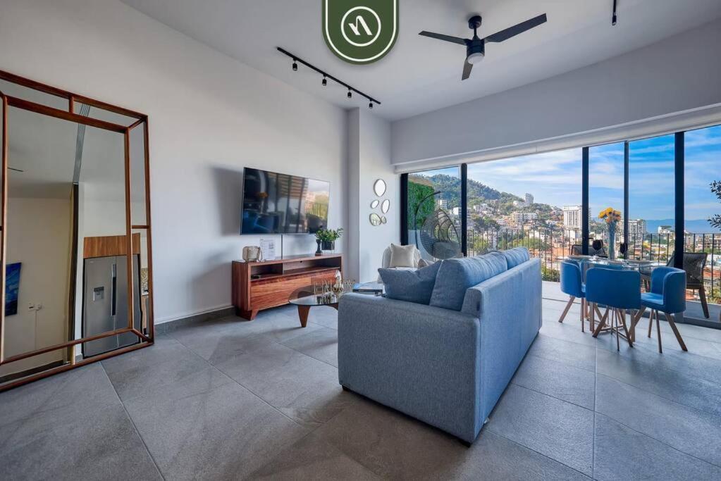 Apartment Great With Rooftop Pool - Private Balcony *