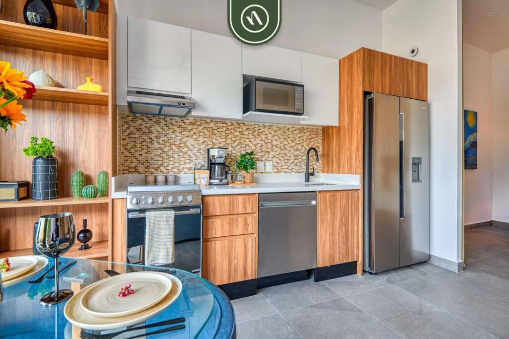 Great With Rooftop Pool - Private Balcony Puerto Vallarta